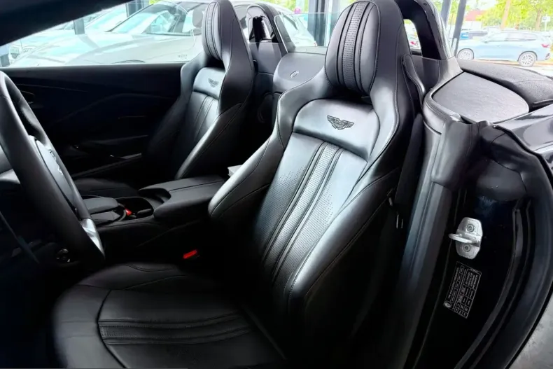 Aston Martin V8 Vantage din 2023 cu 11.440 km - oferta AST247414 - foto 10