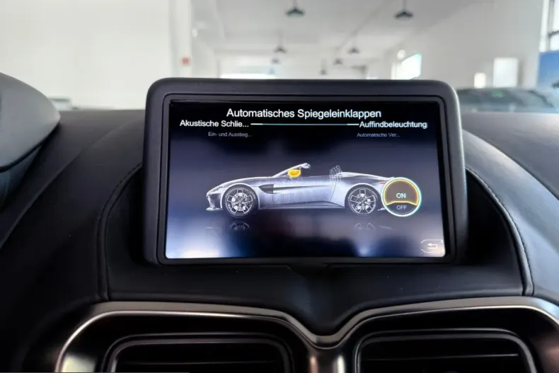 Aston Martin V8 Vantage din 2023 cu 11.440 km - oferta AST247414 - foto 24