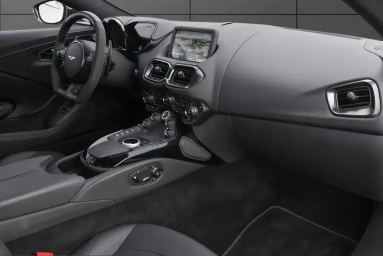 Aston Martin V8 Vantage din 2022 cu 12.250 km - oferta AST247416 - foto 18