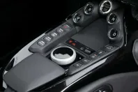 Aston Martin V8 Vantage din 2022 cu 12.250 km - oferta AST247416 - foto 21