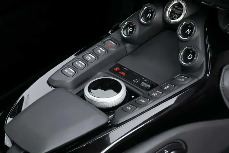 Aston Martin V8 Vantage din 2022 cu 12.250 km - oferta AST247416 - foto 21