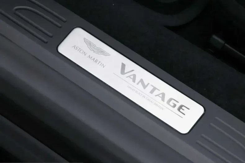 Aston Martin V8 Vantage din 2022 cu 12.250 km - oferta AST247416 - foto 22