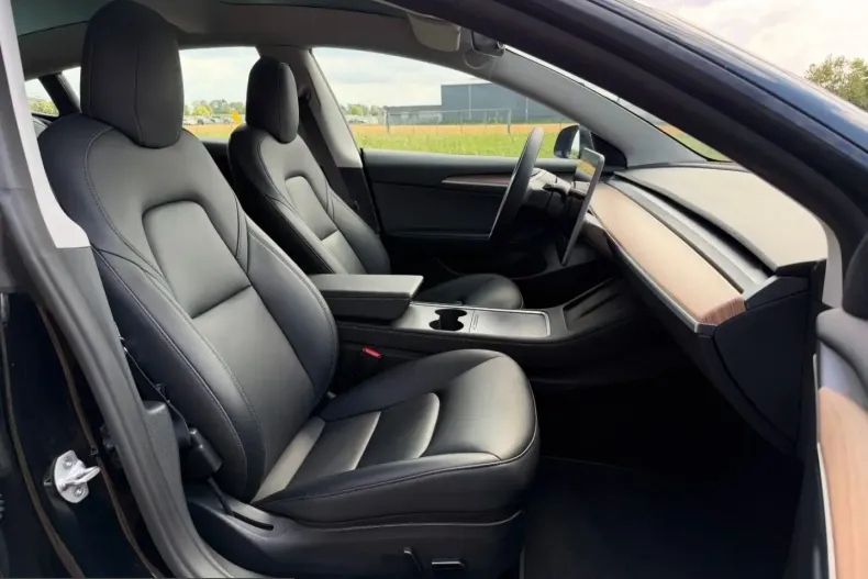 Tesla Model 3 din 2023 cu 68.000 km - oferta TES247422 - foto 11
