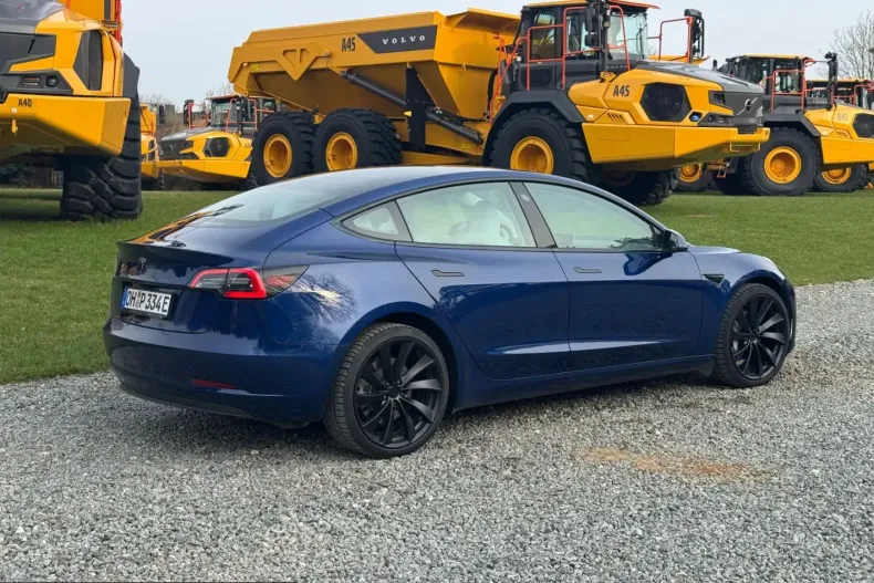 Tesla Model 3 din 2022 cu 50.500 km - oferta TES247423 - foto 3