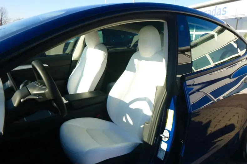 Tesla Model 3 din 2022 cu 64.018 km - oferta TES247427 - foto 10