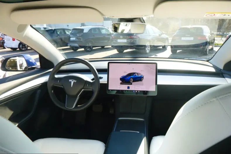 Tesla Model 3 din 2022 cu 64.018 km - oferta TES247427 - foto 12