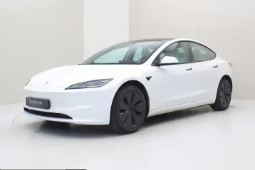 Tesla Model 3 din 2024 - oferta TES247428