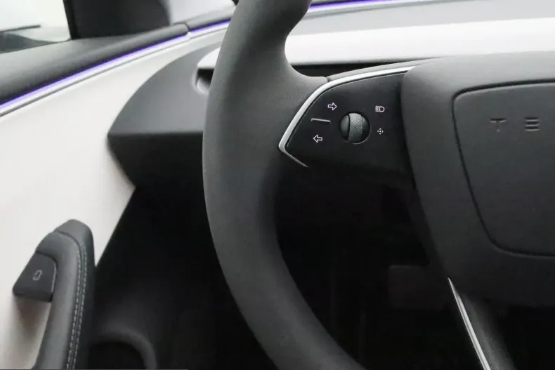 Tesla Model 3 din 2024 cu 34.542 km - oferta TES247428 - foto 20