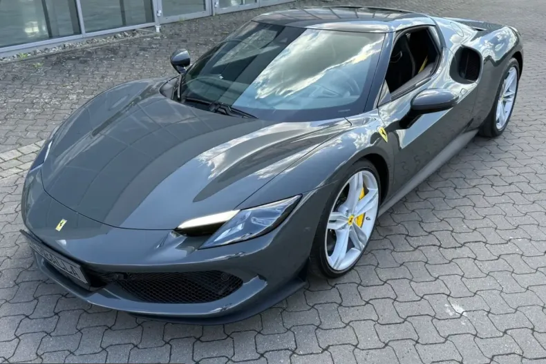 Ferrari 296 GTB din 2024 cu 1.300 km - oferta FER247429 - foto 9