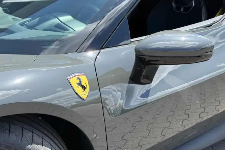 Ferrari 296 GTB din 2024 cu 1.300 km - oferta FER247429 - foto 36