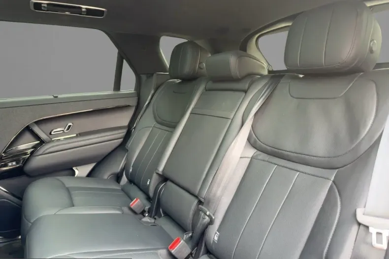 Land Rover Range Rover Sport din 2025 cu 24.564 km - oferta LAN247459 - foto 9