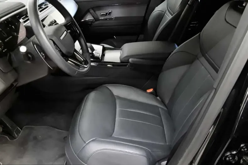 Land Rover Range Rover Sport din 2025 cu 19.082 km - oferta LAN247460 - foto 6