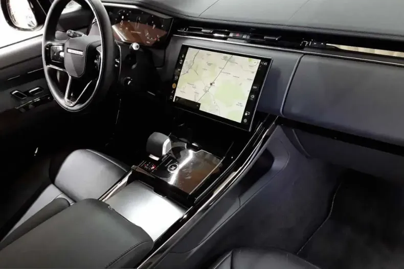 Land Rover Range Rover Sport din 2025 cu 19.082 km - oferta LAN247460 - foto 8