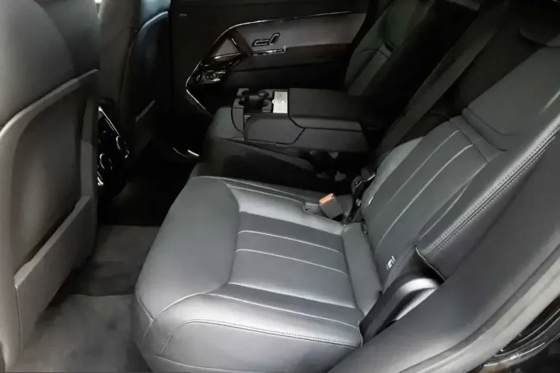 Land Rover Range Rover Sport din 2025 cu 19.082 km - oferta LAN247460 - foto 12