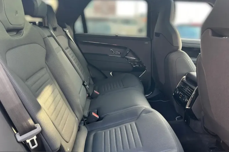 Land Rover Range Rover Sport din 2025 cu 6.500 km - oferta LAN247461 - foto 11