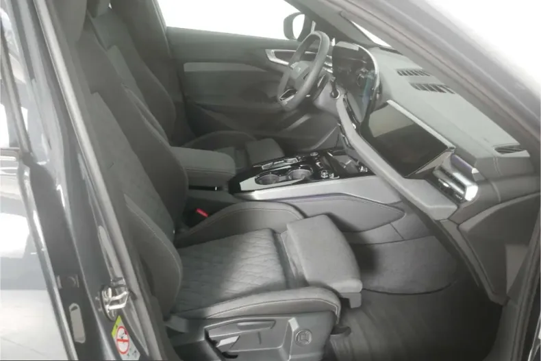 Audi A5 din 2025 cu 4.176 km - oferta AUD247471 - foto 28