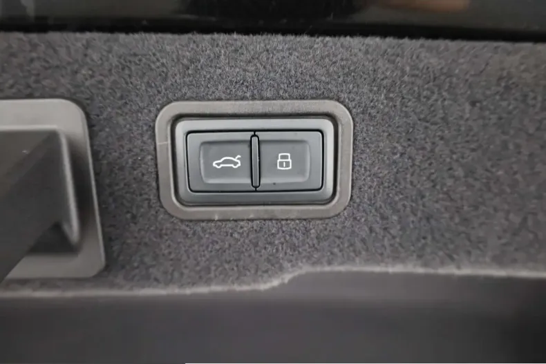 Audi A8 din 2023 cu 58.943 km - oferta AUD247476 - foto 12