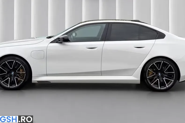 BMW M5 (Seria 5) din 2024 cu 49.684 km - oferta BMW247484 - foto 12