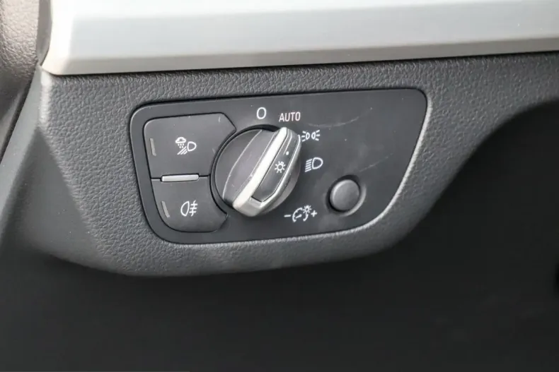 Audi Q5 din 2024 cu 39.000 km - oferta AUD247492 - foto 13