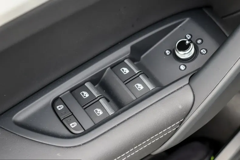 Audi Q5 din 2024 cu 39.000 km - oferta AUD247492 - foto 14