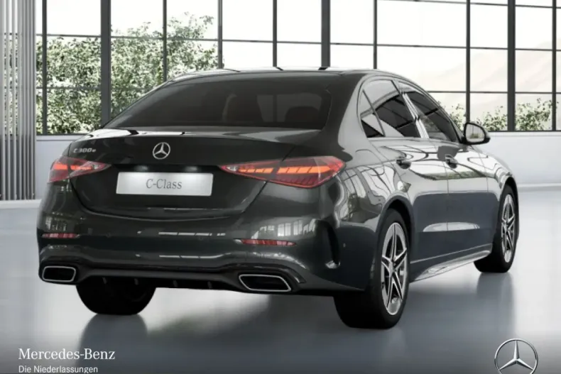 Mercedes-Benz C 300 (Clasa C) din 2023 cu 30.610 km - oferta MER247500 - foto 5