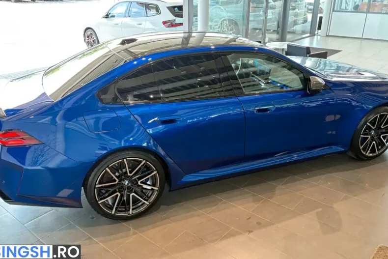 BMW M5 (Seria 5) din 2025 cu 9.299 km - oferta BMW247510 - foto 6