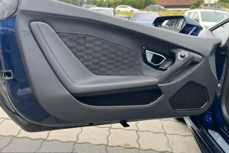 Lamborghini Huracán din 2024 cu 3.500 km - oferta LAM247516 - foto 25