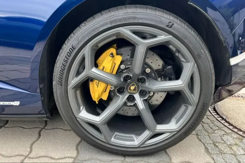 Lamborghini Huracán din 2024 cu 3.500 km - oferta LAM247516 - foto 36