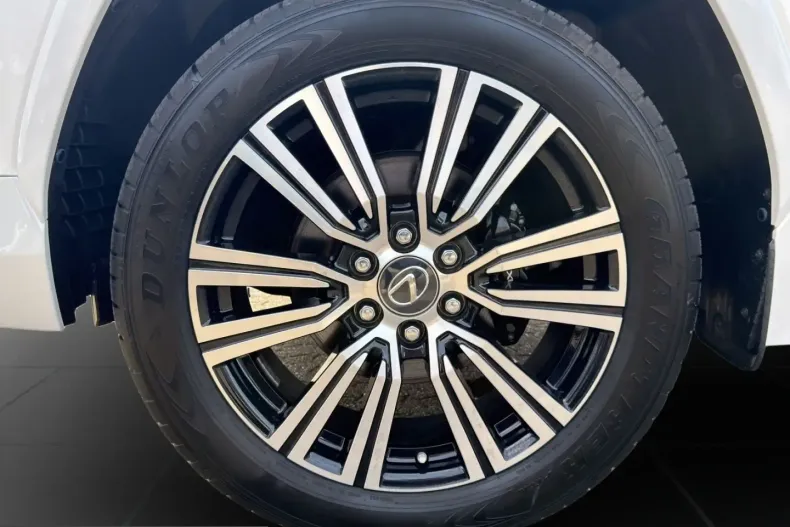 Lexus LX 500 din 2024 cu 1.154 km - oferta LEX247518 - foto 21