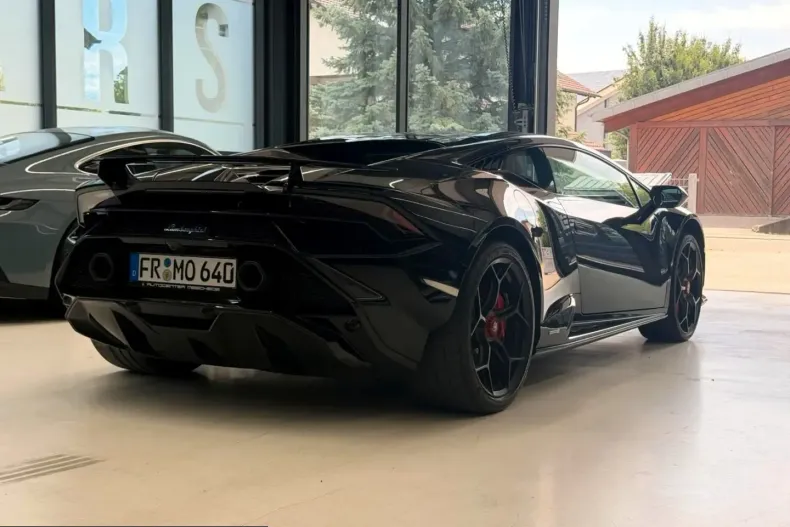 Lamborghini Huracán din 2023 cu 15.000 km - oferta LAM247522 - foto 4