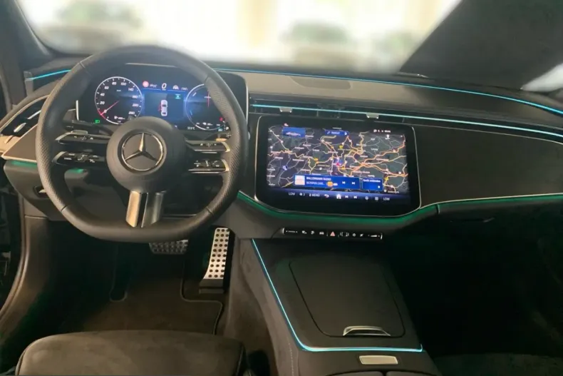 Mercedes-Benz E 300 (Clasa E) din 2025 cu 9.442 km - oferta MER247523 - foto 9