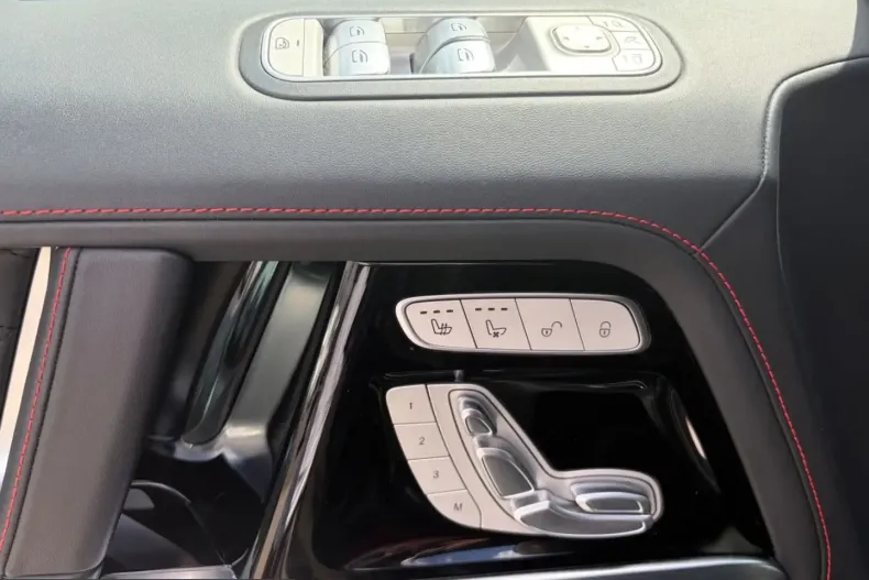 Mercedes-Benz G 63 AMG (Clasa G) din 2024 cu 35.000 km - oferta MER247536 - foto 12
