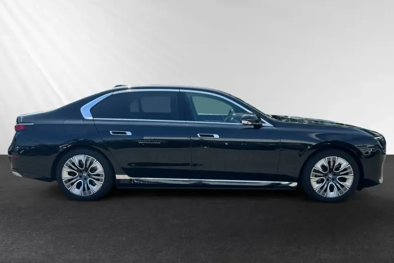 BMW 750 (Seria 7) din 2025 cu 14.307 km - oferta BMW247549 - foto 10