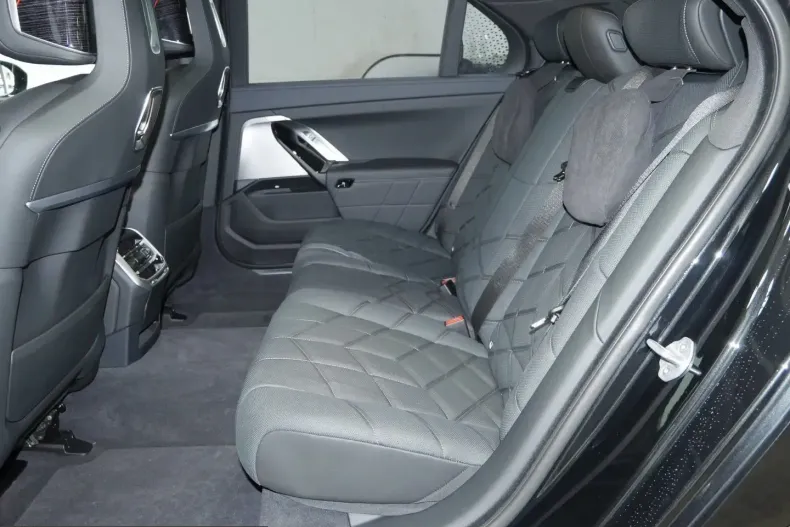 BMW 740 (Seria 7) din 2025 cu 42.000 km - oferta BMW247551 - foto 10