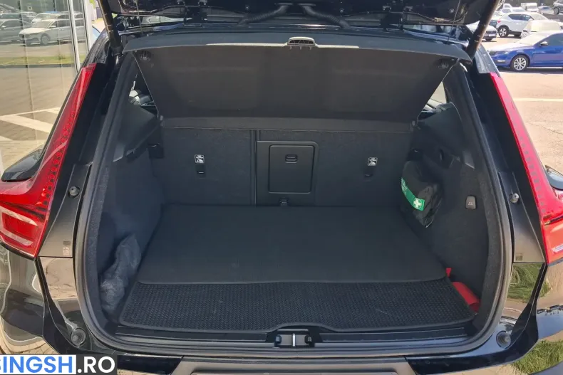 Volvo XC40 din 2026 cu 5.789 km - oferta VOL247552 - foto 8