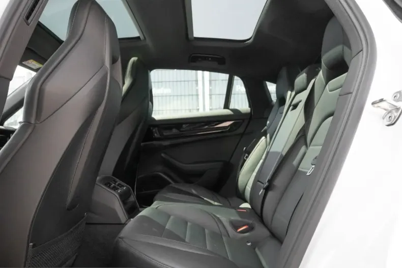 Porsche Panamera din 2025 cu 12.100 km - oferta POR247553 - foto 18