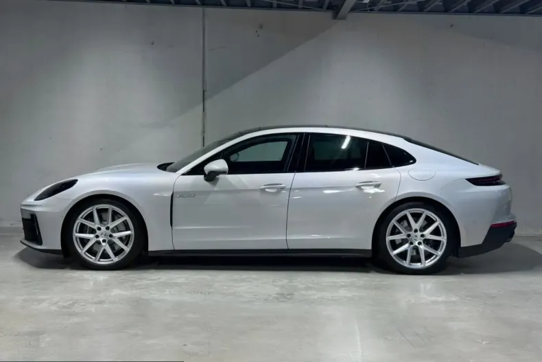 Porsche Panamera din 2025 cu 11.600 km - oferta POR247559 - foto 2
