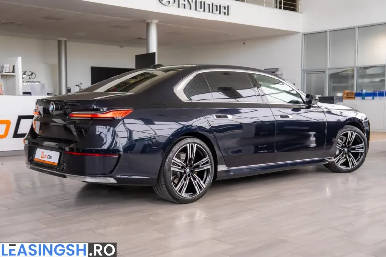 BMW 740 (Seria 7) din 2024 cu 70.400 km - oferta BMW247562 - foto 8