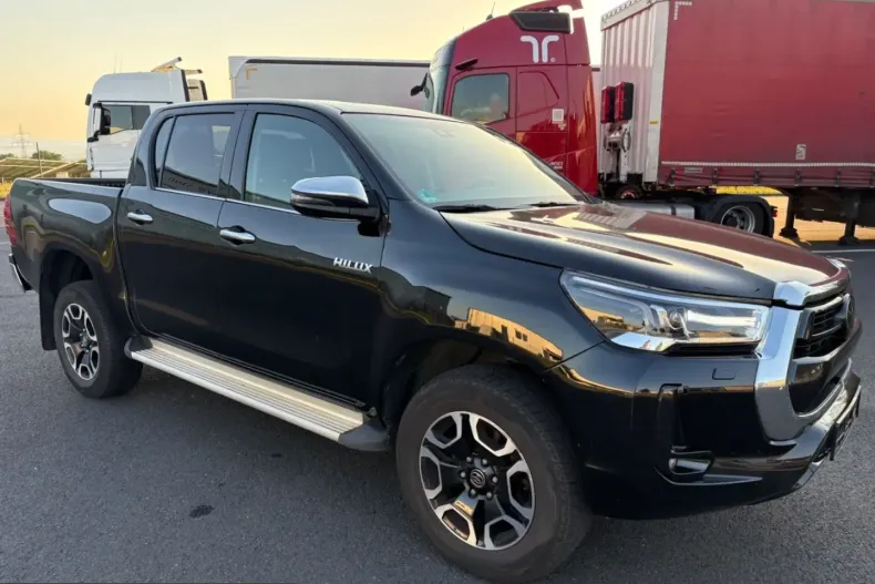 Toyota Hilux din 2022 cu 80.800 km - oferta TOY247573 - foto 6