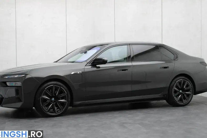BMW M760 (Seria 7) din 2023 cu 32.109 km - oferta BMW247578 - foto 45