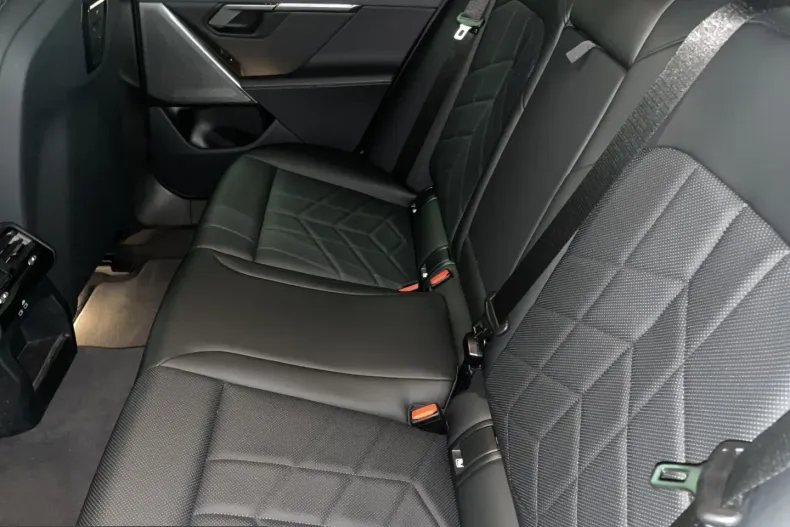 BMW 520 (Seria 5) din 2024 cu 27.265 km - oferta BMW247582 - foto 10