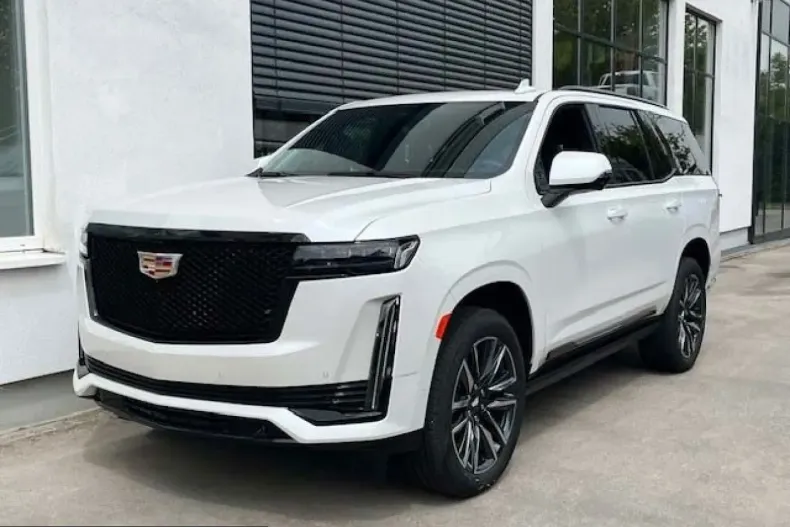 Cadillac Escalade din 2025 cu 28.000 km - oferta CAD247587 - foto 1