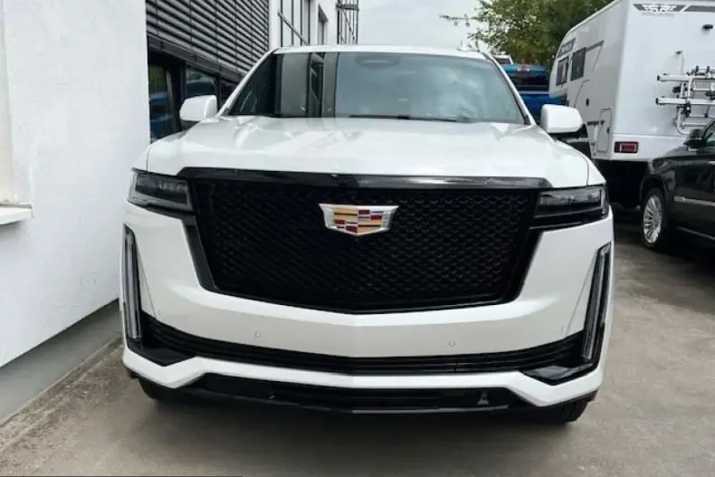 Cadillac Escalade din 2025 cu 28.000 km - oferta CAD247587 - foto 2