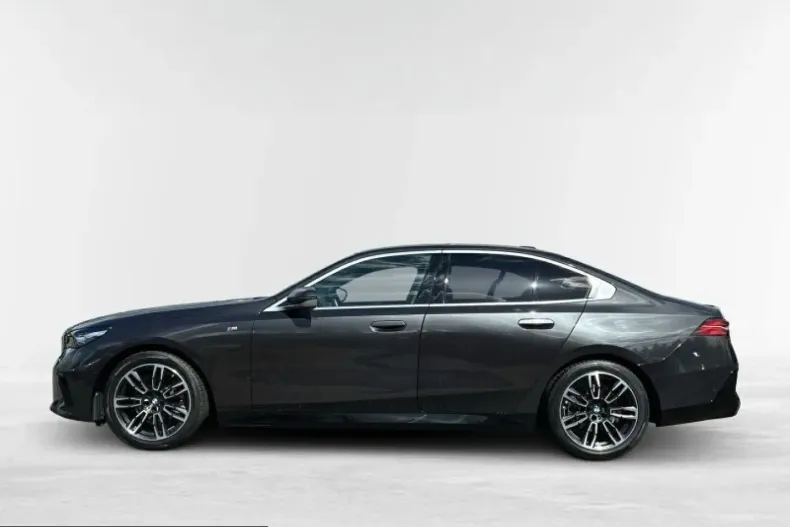 BMW 520 (Seria 5) din 2024 cu 44.090 km - oferta BMW247591 - foto 2