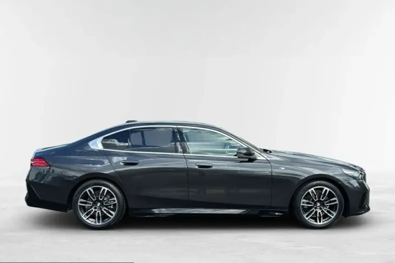 BMW 520 (Seria 5) din 2024 cu 44.090 km - oferta BMW247591 - foto 5
