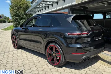 Porsche Cayenne din 2022 - oferta POR247596