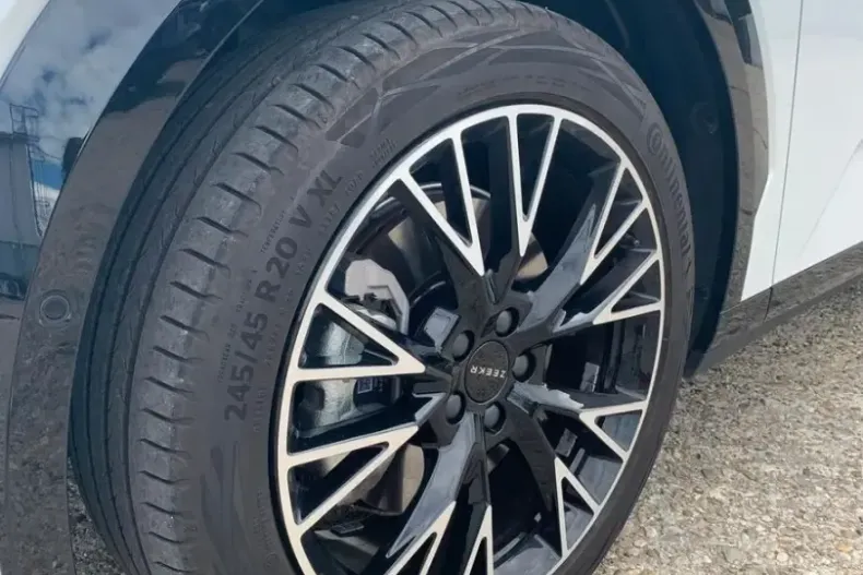 Zeekr X din 2025 cu 8.200 km - oferta ZEE247597 - foto 5