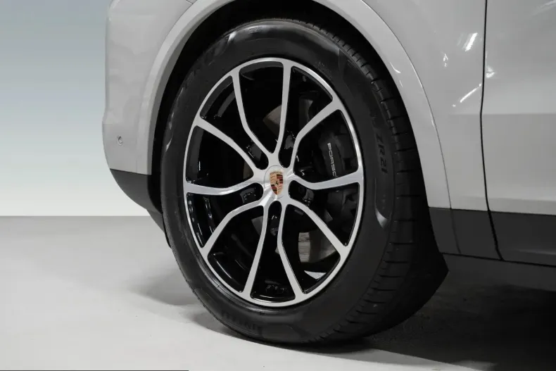 Porsche Cayenne din 2025 cu 11.300 km - oferta POR247601 - foto 13
