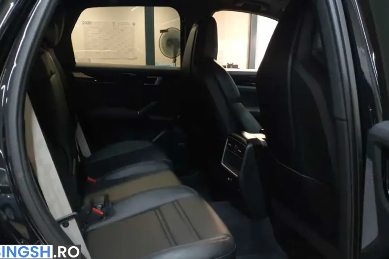 Porsche Cayenne din 2022 cu 57.772 km - oferta POR247605 - foto 6