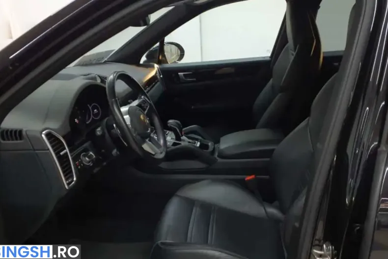 Porsche Cayenne din 2022 cu 57.772 km - oferta POR247605 - foto 19